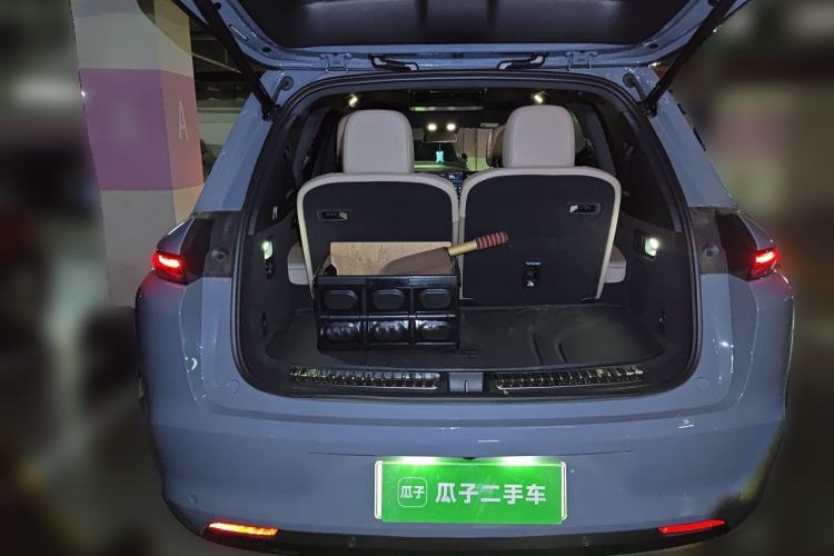 Used Li Auto L8 2025 Max Smart Refresh Edition Trunk