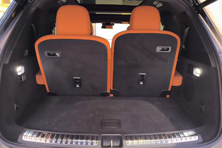Used Li Auto L8 2025 Max Smart Refresh Edition Trunk