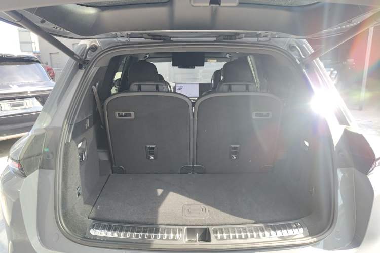Used Li Auto L8 2025 Ultra Smart Refreshed Edition Trunk