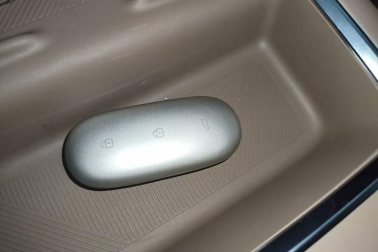 Used Li Auto L8 2025 Pro Smart Refresh Edition Vehicle Key