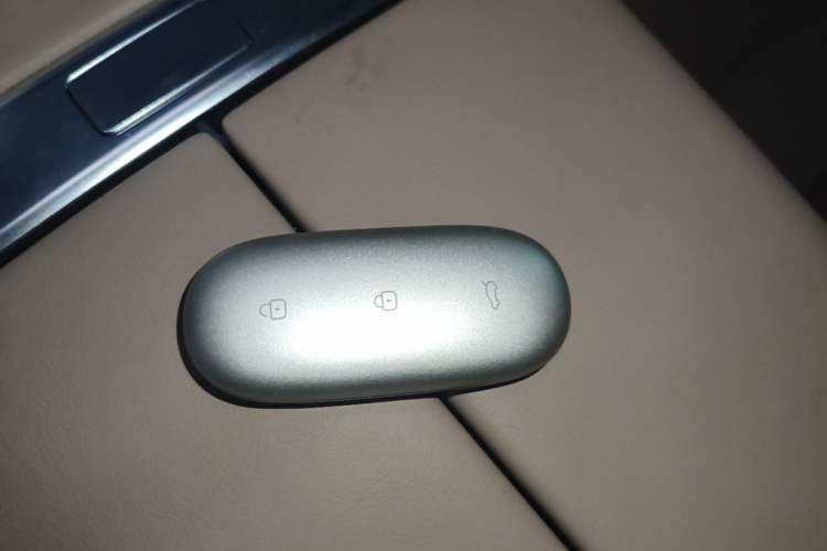 Used Li Auto L8 2025 Pro Smart Refresh Edition Vehicle Key