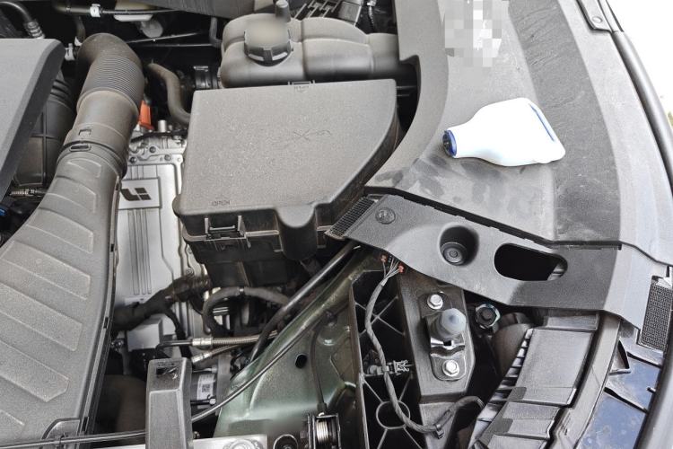 Used Li Auto L8 2025 Max Smart Refresh Edition Engine Bay Left