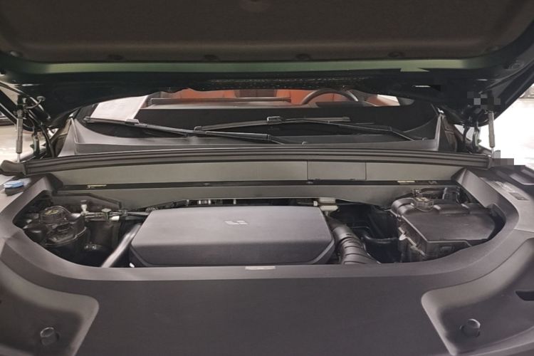 Used Li Auto L8 2025 Ultra Smart Refreshed Edition Engine Bay