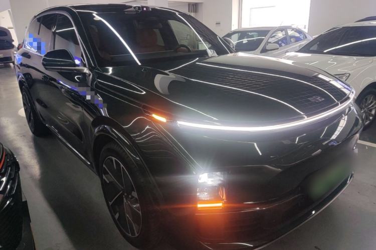 Used Li Auto L8 2025 Ultra Smart Refreshed Edition Front Right 45 Deg