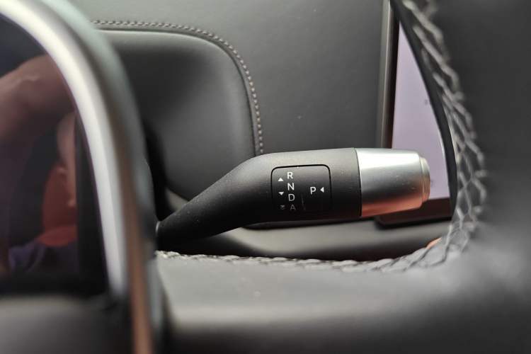 Used Li Auto L8 2025 Max Smart Refresh Edition Gear Lever