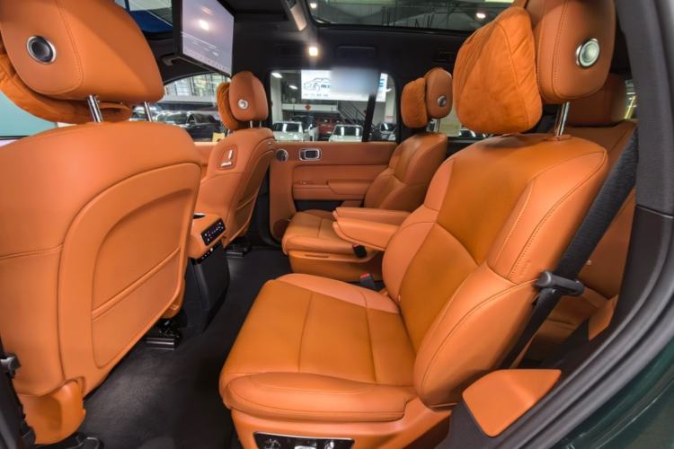 Used Li Auto L8 2025 Ultra Smart Refreshed Edition Interior 5