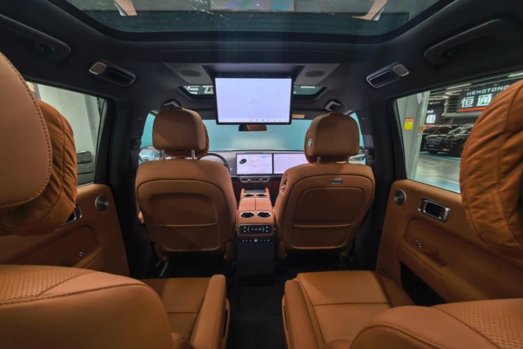 Used Li Auto L8 2025 Ultra Smart Refreshed Edition Interior 9