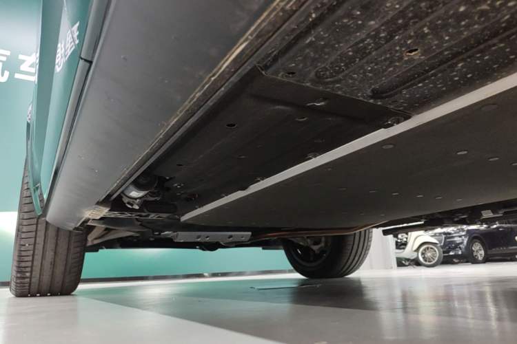 Used Li Auto L8 2025 Ultra Smart Refreshed Edition Left Side Sill