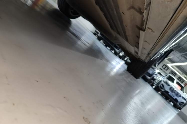 Used Li Auto L8 2025 Ultra Smart Refreshed Edition Left Side Sill
