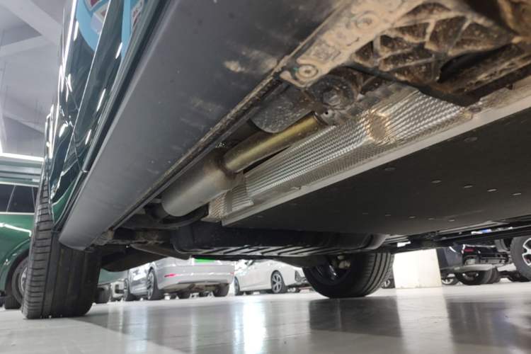 Used Li Auto L8 2025 Ultra Smart Refreshed Edition Right Side Sill