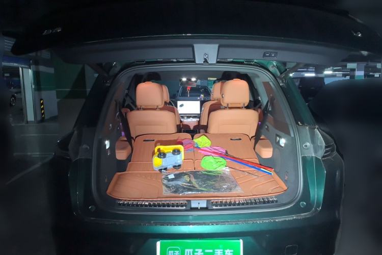 Used Li Auto L8 2025 Max Smart Refresh Edition Trunk