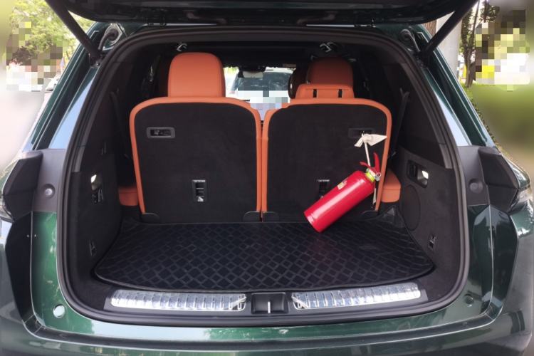Used Li Auto L8 2025 Max Smart Refresh Edition Trunk