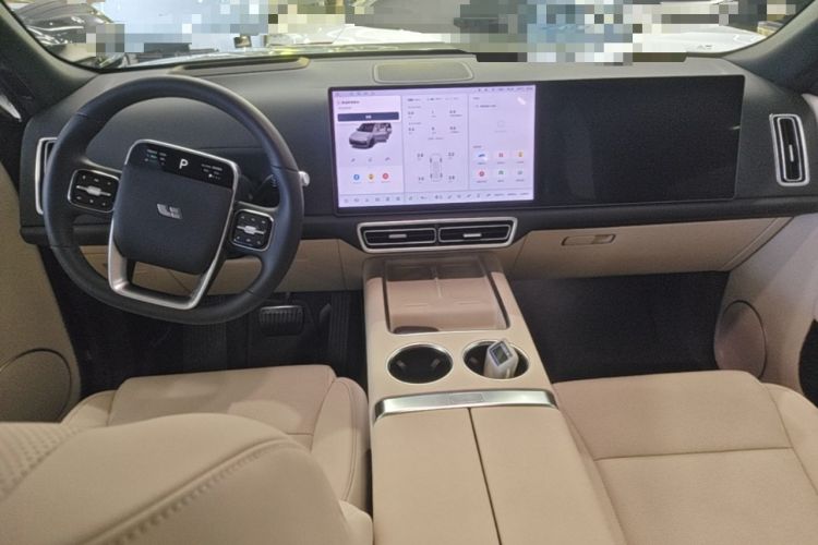 Used Li Auto L8 2025 Ultra Smart Refreshed Edition Center Console
