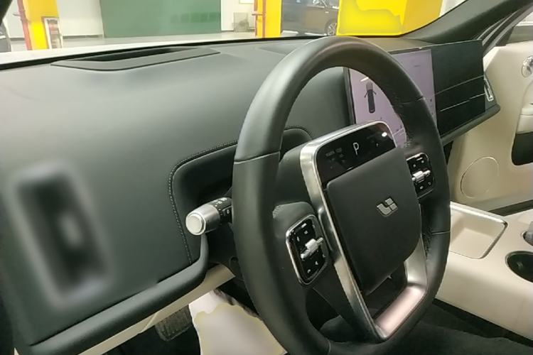 Used Li Auto L8 2025 Ultra Smart Refreshed Edition Center Console