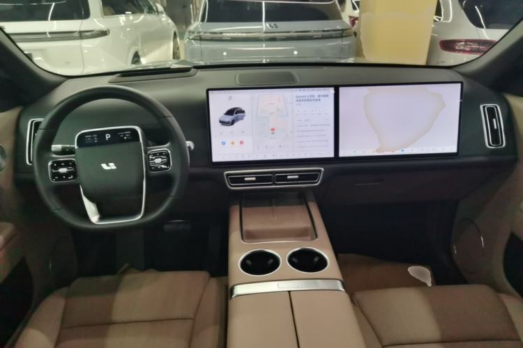 Used Li Auto L8 2025 Ultra Smart Refreshed Edition Center Console