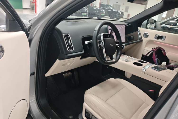 Used Li Auto L8 2025 Ultra Smart Refreshed Edition Driver Seat