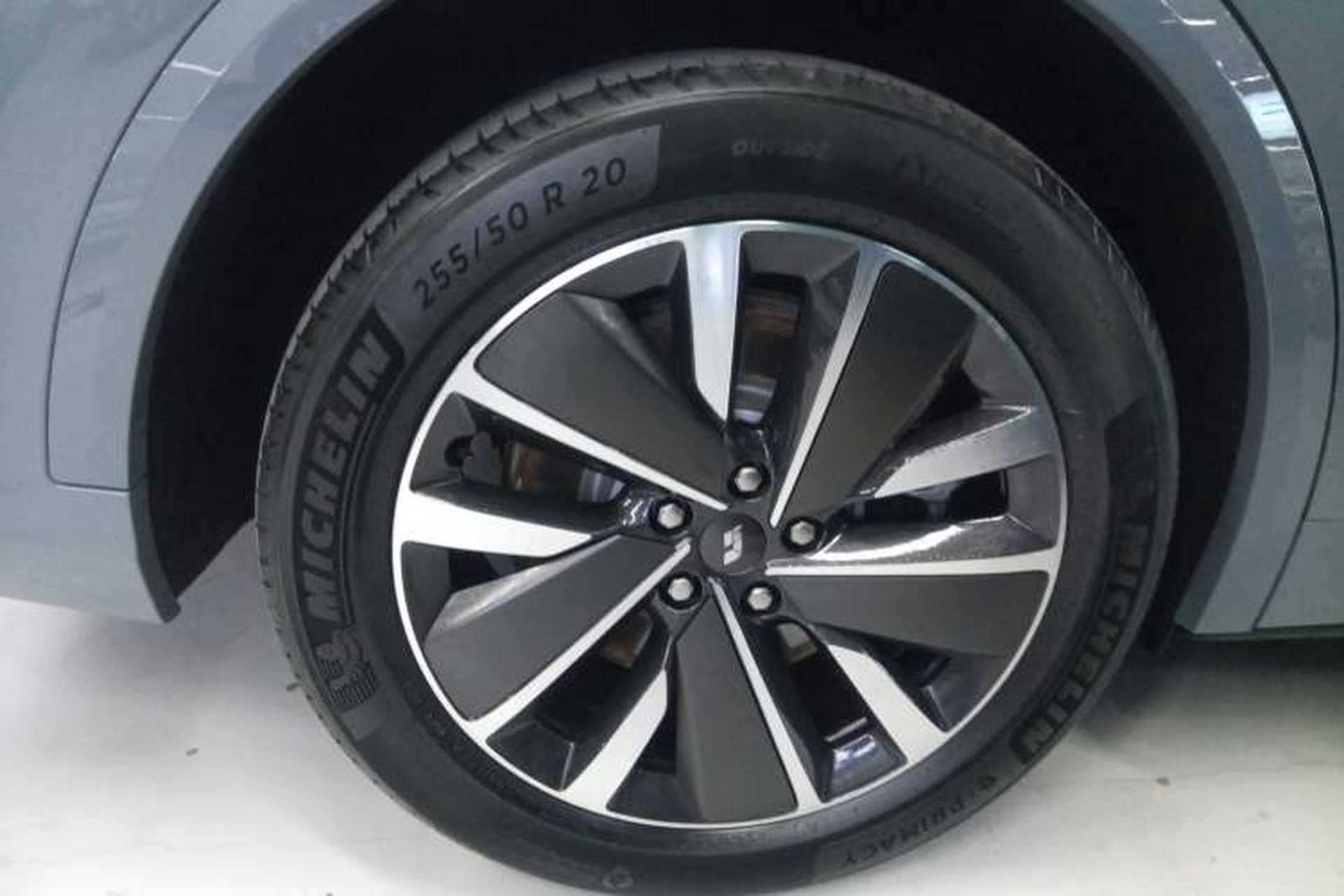 Used Li Auto L8 2025 Pro Smart Refresh Edition Exterior 5