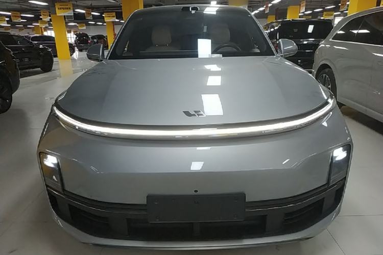 Used Li Auto L8 2025 Ultra Smart Refreshed Edition Front