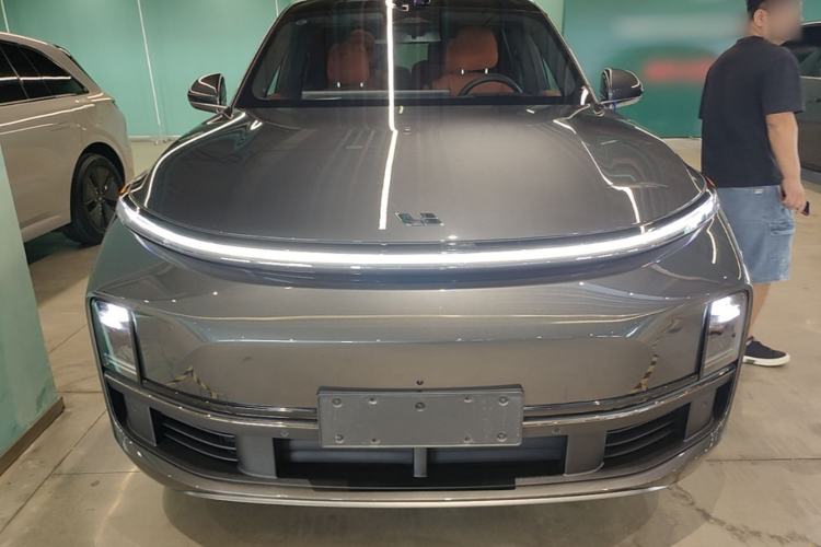 Used Li Auto L8 2025 Ultra Smart Refreshed Edition Front
