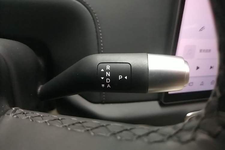 Used Li Auto L8 2025 Ultra Smart Refreshed Edition Gear Lever