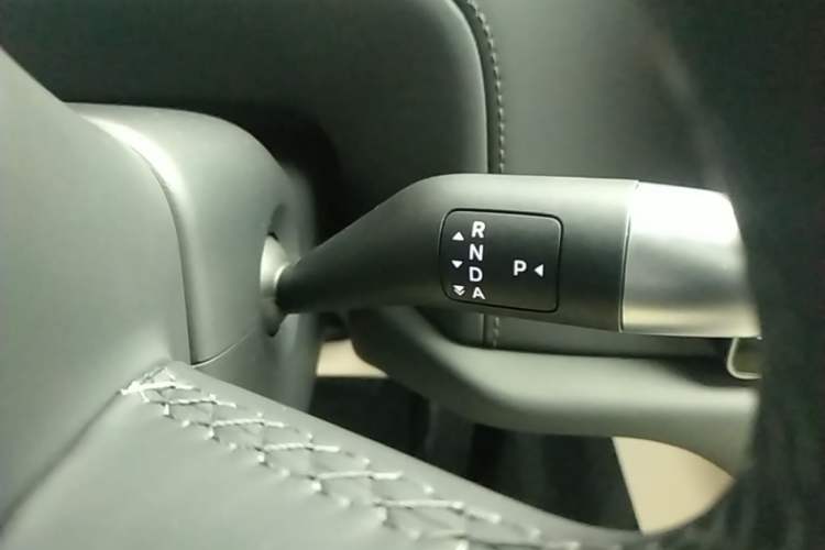 Used Li Auto L8 2025 Ultra Smart Refreshed Edition Gear Lever
