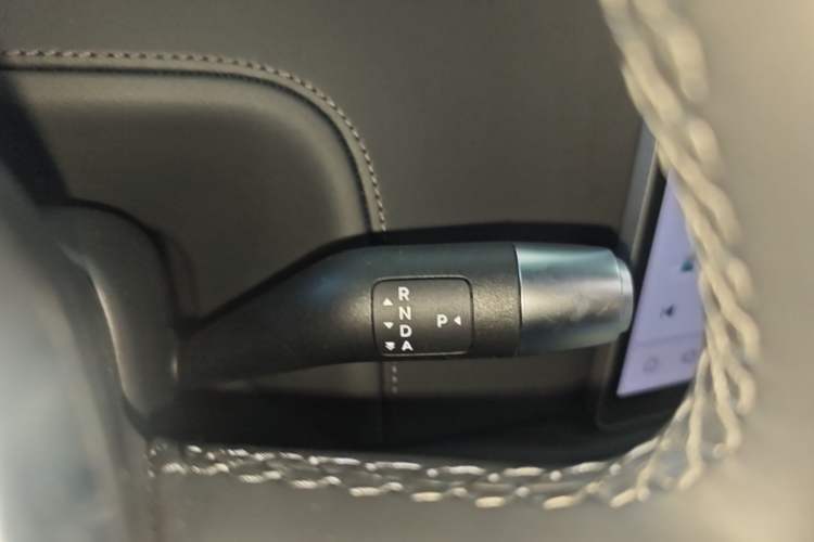 Used Li Auto L8 2025 Max Smart Refresh Edition Gear Lever