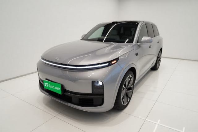 Li Auto L8 2025 Max Smart Refresh Edition с пробегом