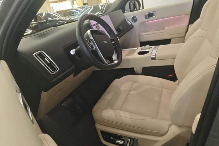 Used Li Auto L8 2025 Ultra Smart Refreshed Edition Left Front Seat