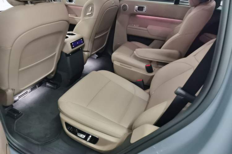Used Li Auto L8 2025 Ultra Smart Refreshed Edition Left Rear Seat