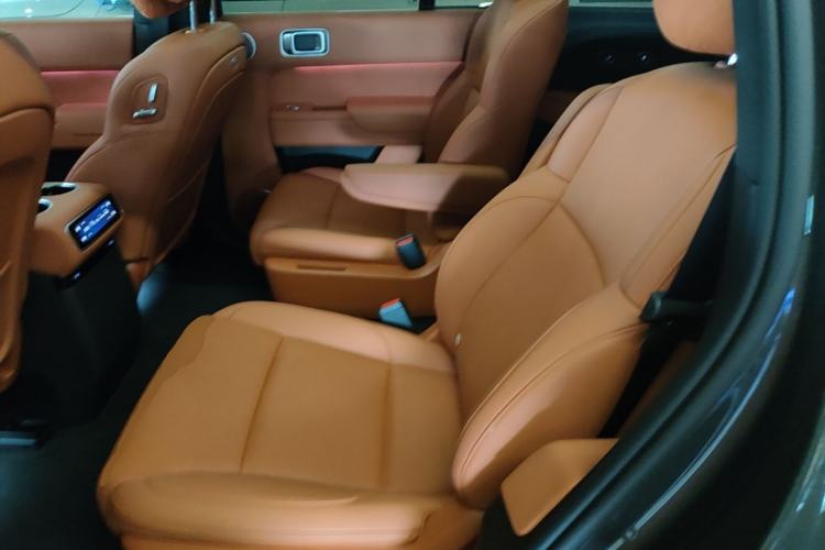 Used Li Auto L8 2025 Ultra Smart Refreshed Edition Left Rear Seat