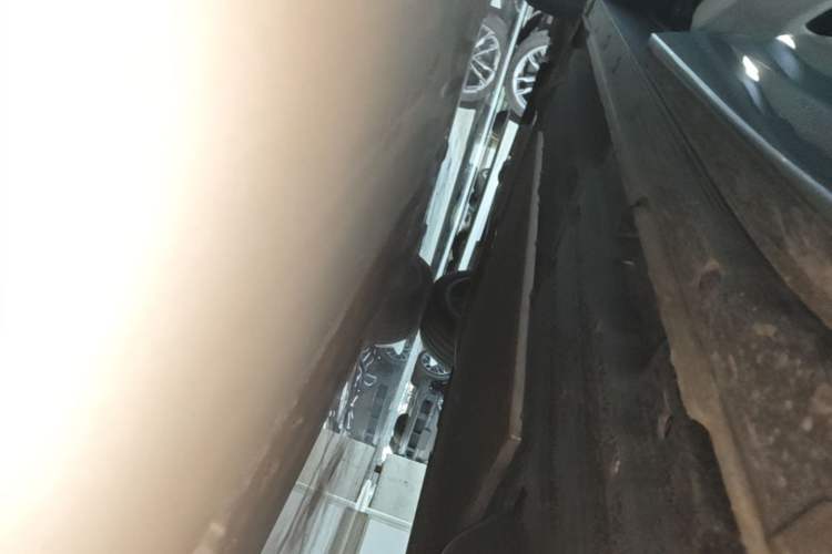 Used Li Auto L8 2025 Ultra Smart Refreshed Edition Left Side Sill
