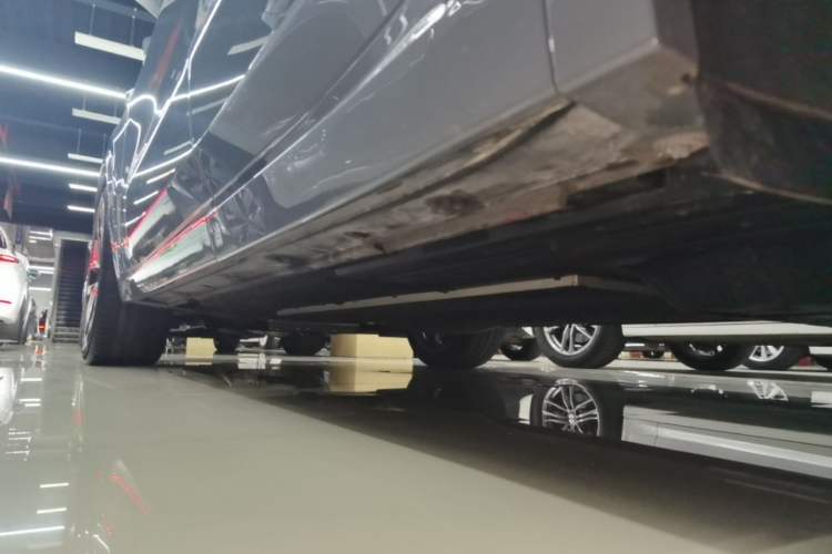 Used Li Auto L8 2025 Ultra Smart Refreshed Edition Left Side Sill