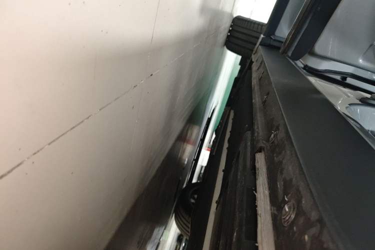 Used Li Auto L8 2025 Ultra Smart Refreshed Edition Left Side Sill