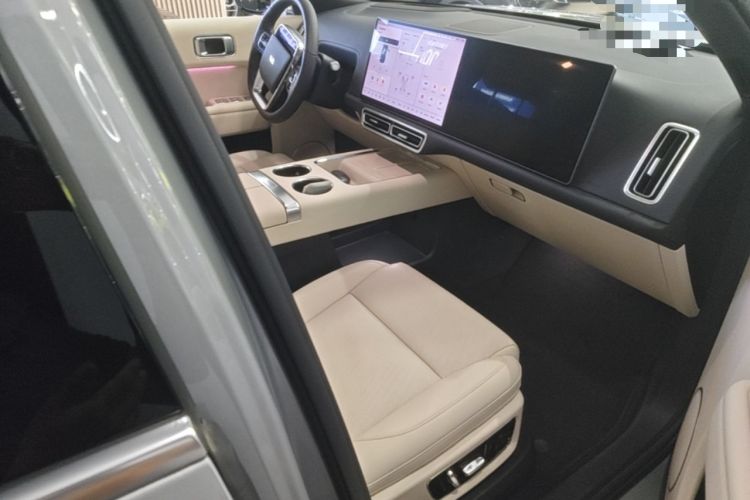 Used Li Auto L8 2025 Ultra Smart Refreshed Edition Right Front Seat
