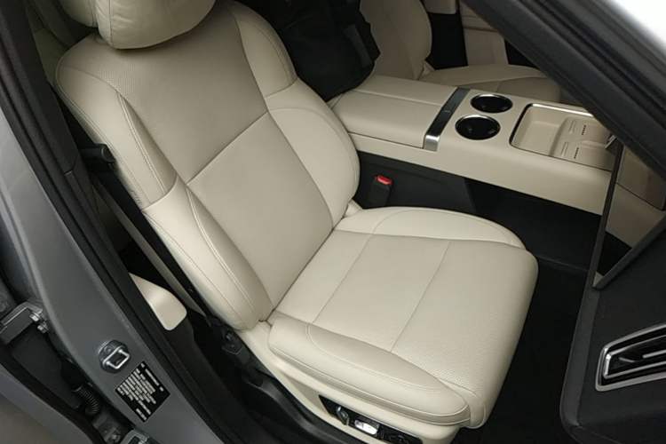Used Li Auto L8 2025 Ultra Smart Refreshed Edition Right Front Seat
