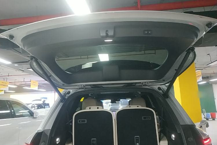Used Li Auto L8 2025 Ultra Smart Refreshed Edition Trunk