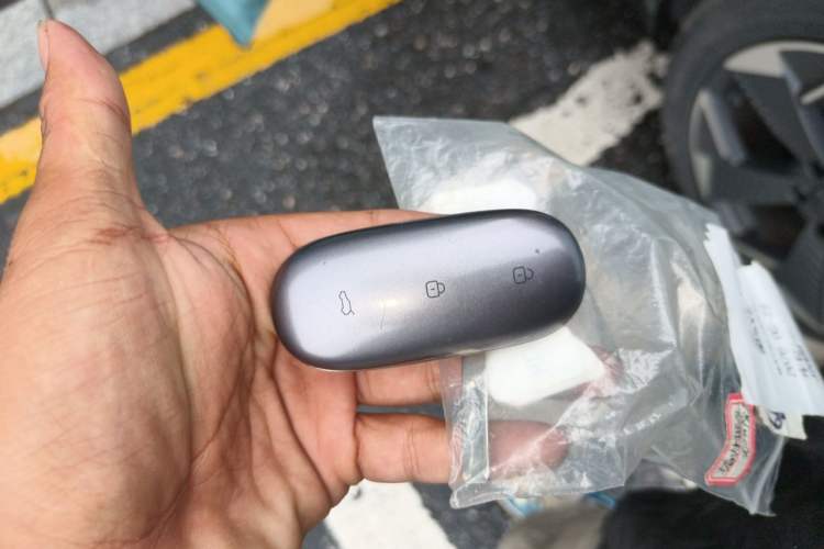 Used Li Auto L8 2025 Max Smart Refresh Edition Vehicle Key
