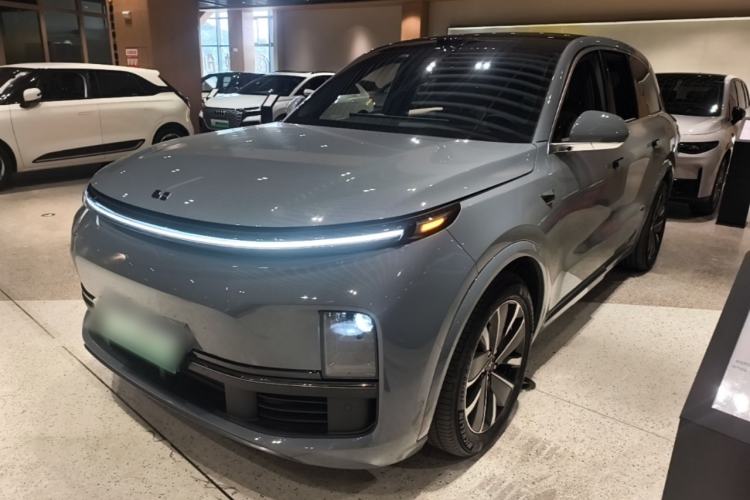 Li Auto L8 2025 Max Smart Refresh Edition
