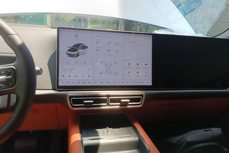 Used Li Auto L8 2025 Ultra Smart Refreshed Edition Audio And AC Panel