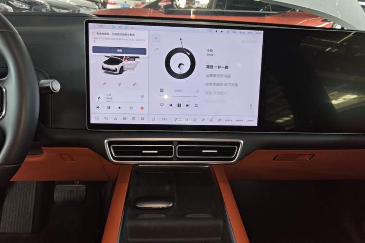 Used Li Auto L8 2025 Ultra Smart Refreshed Edition Audio And AC Panel