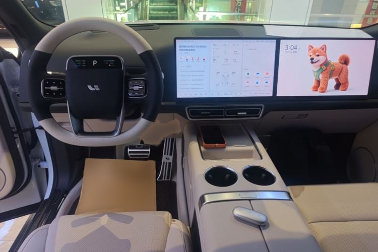 Used Li Auto L8 2025 Ultra Smart Refreshed Edition Center Console