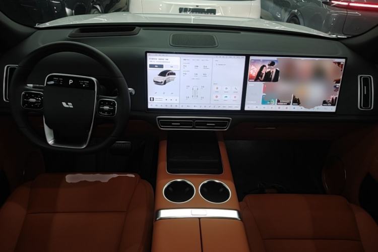 Used Li Auto L8 2025 Max Smart Refresh Edition Center Console