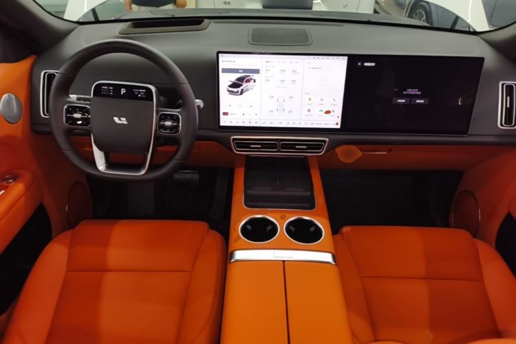 Used Li Auto L8 2025 Max Smart Refresh Edition Center Console