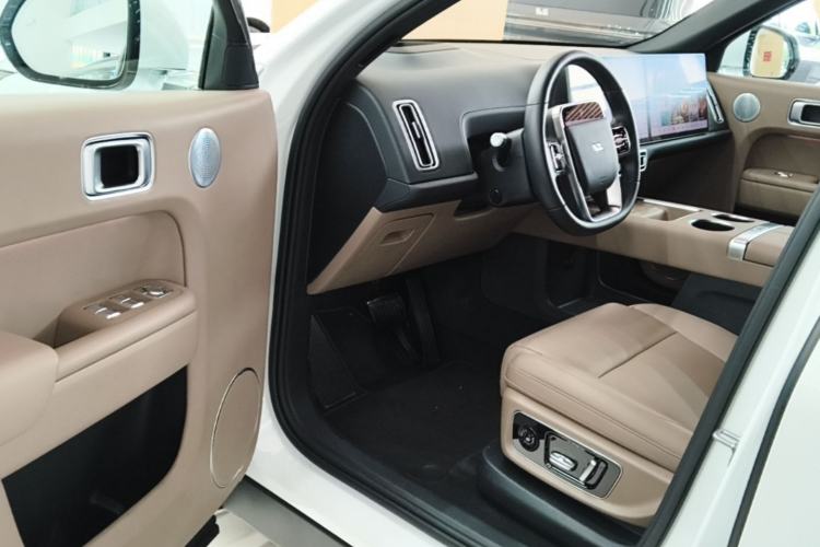 Used Li Auto L8 2025 Max Smart Refresh Edition Driver Seat