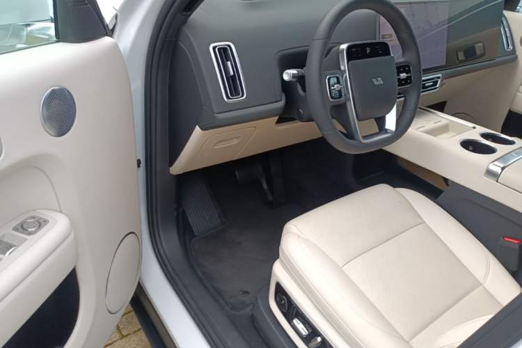 Used Li Auto L8 2025 Max Smart Refresh Edition Driver Seat