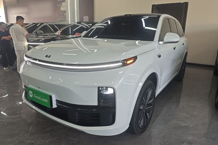 Li Auto L8 2025 Max Smart Refresh Edition