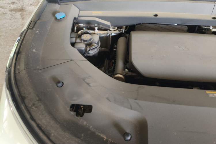 Used Li Auto L8 2025 Max Smart Refresh Edition Engine Bay Right