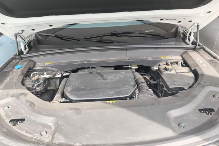 Used Li Auto L8 2025 Ultra Smart Refreshed Edition Engine Bay