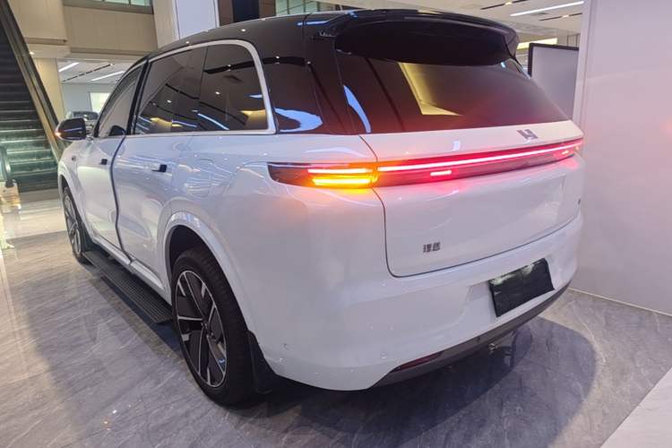 Used Li Auto L8 2025 Ultra Smart Refreshed Edition Exterior 2