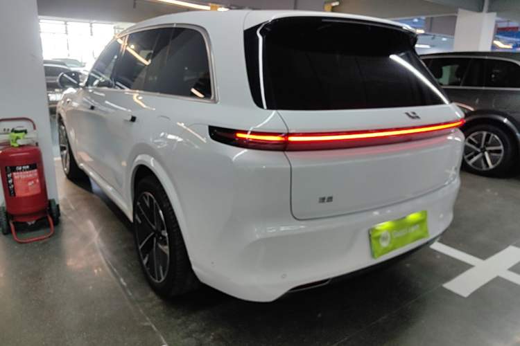 Used Li Auto L8 2025 Max Smart Refresh Edition Exterior 2